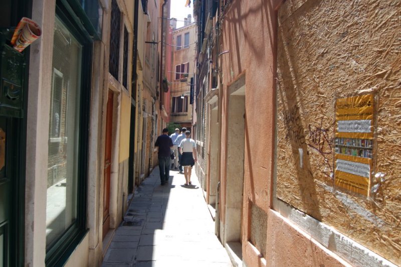 photo1.jpg