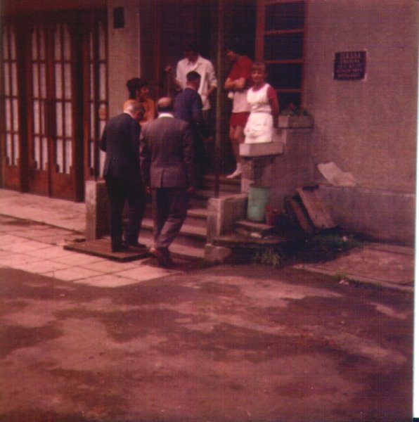 photo4.jpg